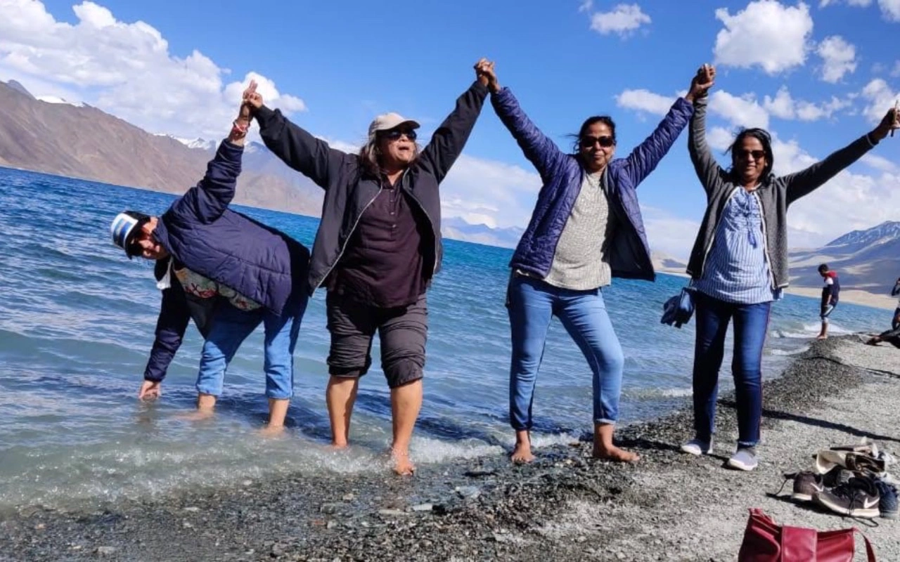 Experience Ladakh With Nubra & Pangong.